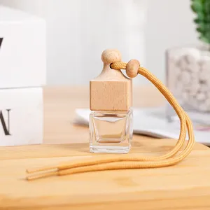 Fábrica 3Ml 5Ml 8Ml 10Ml Botellas difusoras de vidrio para automóviles con tapa de madera Tornillo/sello de corcho Ambientador de perfume colgante para automóviles - Product Image 5
