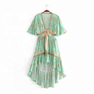 Boho inspiré 2 pièces ensemble femmes vert imprimé fleuri ensemble <span class=keywords><strong>robe</strong></span> d'été bretelles plissé Mini Boho <span class=keywords><strong>robe</strong></span> <span class=keywords><strong>gitane</strong></span> plage femmes <span class=keywords><strong>robe</strong></span> - Product Image 1