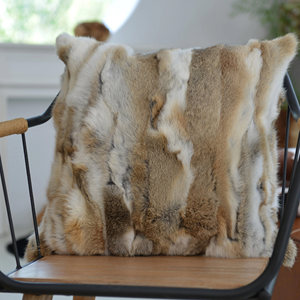 <span class=keywords><strong>Coussin</strong></span> décoratif ultra-doux en fausse fourrure de lapin Rex, motif rayé, garnissage en velours plumeux, pour chambre à coucher, chevet et salon - Product Image 1