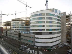 <span class=keywords><strong>Edificio</strong></span> Hospitalario Multiusos de Estructura de Acero Prefabricada de Estilo Industrial Moderno - Product Image 4