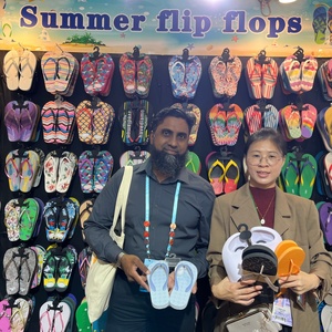 Sandalias de Playa Personalizadas con Estampado Festivo Navideño y Logotipo, Antideslizantes, Ligeras, de Diseño, para Mujer y Hombre - Product Image 6