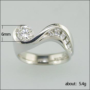 Anello con Accento in Cristallo a Forma d'Onda per Donne, Tono Argento, Accessorio Minimalista alla Moda per Uso Quotidiano e Feste - Product Image 4