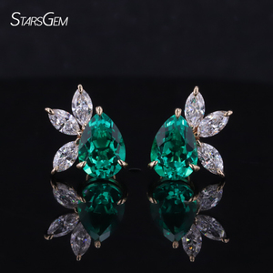 Pendientes Personalizados Starsgem de Oro Sólido de 14K con Corte de Pera, Esmeralda Colombiana Cultivada en Laboratorio y Diamantes Verdes de Laboratorio - Product Image 1