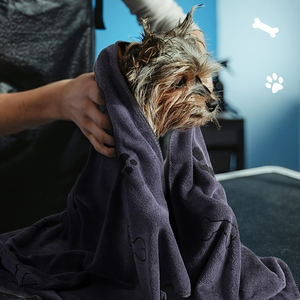 Vente en gros de peignoir personnalisé doux absorbant non pelucheux en microfibre serviette de bain patte de chien séchage rapide pour chien nettoyage serviette pour animaux de compagnie - Product Image 4