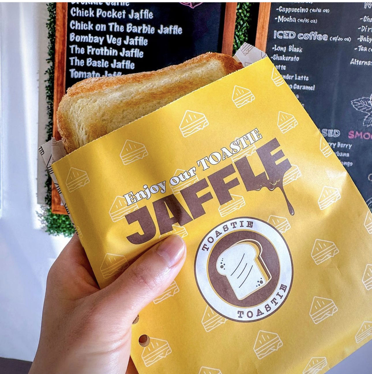 สีเหลือง