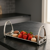 Premium metal dienblad met paardenbit-design, decoratief, mid-century modern, voor op tafel, fruitplateau voor thuisgebruik.