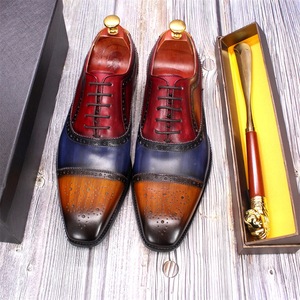 Zapatos de cuero para hombre - Zapatos Oxford con diseño de brocado inglés en varios colores, ideales para el vestimentario formal de negocios de caballeros. - Product Image 4