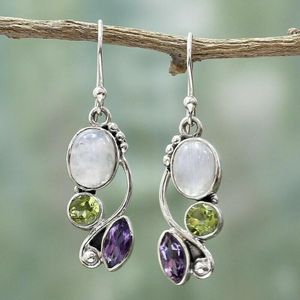 Boucles d'oreilles en pierre de lune arc-en-ciel naturelle ovale 6x8 MM et pierres précieuses d'améthyste et de péridot, 2,20 carats, en argent sterling 925 - Product Image 1