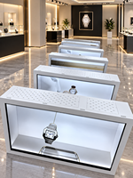 Vitrine d'exposition LCD transparente de 55 pouces de qualité supérieure pour la présentation de bijoux, montres et produits de vente au détail