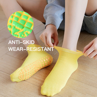 Chaussettes de trampoline antidérapantes en silicone à motif de dessin animé pour enfants, vente en gros en vrac, personnalisables, fabriquées en usine