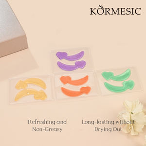 KORMESIC Masque Contour des Yeux Rafraîchissant Non Gras au Collagène Doré Antioxydant, Caviar, Lavande et Thé Vert Anti-Rides 7g – Vente en Gros - Product Image 4