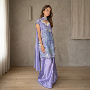 Chemise élégante sans manches en satin Bellflower et dupatta avec caractéristiques écologiques pour le printemps/été - Product Image 3