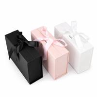 Emballage en carton pliable de luxe avec logo personnalisé, boîte cadeau magnétique pliable avec ruban pour cadeaux de mariage
