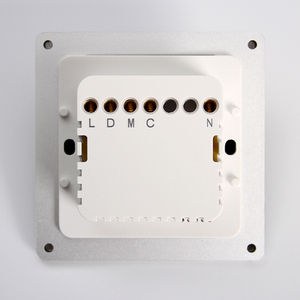 Interruttore Touch Smart per Hotel con Cornice in Alluminio Spazzolato CNC, Dimensioni 86*86MM, 3 Pulsanti DND/MUR/LAUNDRY - Product Image 5