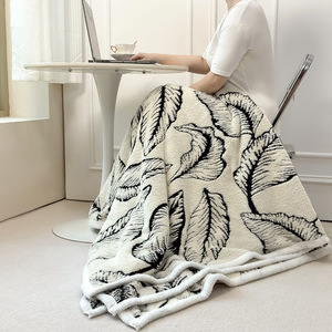 Grosir Selimut Set Tempat Tidur Ukuran Queen Motif Hitam Hangat dari Tafu Velvet Home Textiles - Product Image 6