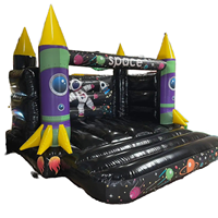Château gonflable Beleqi noir sur le thème de l'espace, usage commercial, garantie 3 ans, design portable, capacité 300-500 kg