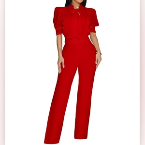 Mono elegante de mujer con paneles de encaje y cintura anudada, de pierna ancha, a la moda - Product Image 1