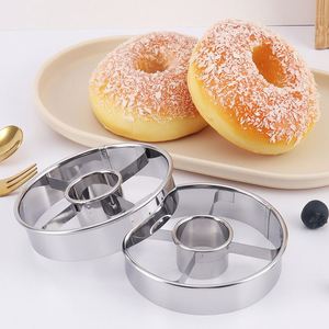 Cortador de Donuts Hecho a Mano de Acero Inoxidable Duradero, Fácil de Limpiar, Apto para Lavavajillas, Forma Redonda para Uso en Repostería - Product Image 2