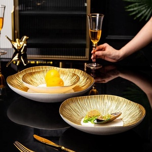 Plato Hondo <span class=keywords><strong>de</strong></span> Porcelana con Detalles en Oro <span class=keywords><strong>de</strong></span> Lujo, 8-12 Pulgadas, Apto para Lavavajillas, para Frutas/Postres, para Hotel/Restaurante - Product Image 2