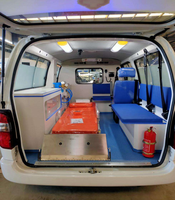 Véhicules mobiles, véhicules automobiles pour le transport médical