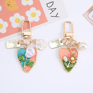 Pendentif porte-clés AM style Ins avec perle, cœur et fleur, étui pour écouteurs Bluetooth <span class=keywords><strong>AirPods</strong></span>, porte-clés, décoration pour sac de <span class=keywords><strong>couple</strong></span> - Product Image 2