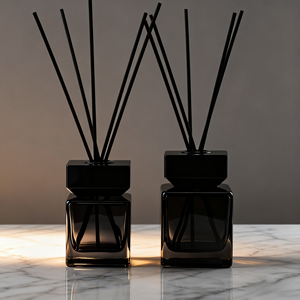 Nhà Cung Cấp 50Ml Vuông Hương Thơm Rõ Ràng Màu Đen 100Ml Thủy Tinh Reed Khuếch Tán Chai Cho Trang Trí Nội Thất Hương Liệu Dầu Bằng Gỗ Cap - Product Image 4