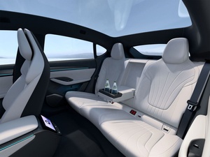 2024 Jiyue 07 Performance Edition sedán eléctrico de alta potencia 721hp 770km RWD Range New Energy Vehicle de China - Product Image 6
