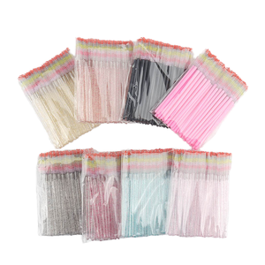 แปรงมาสคาร่าแบบใช้แล้วทิ้ง ยี่ห้อ Private Label รุ่น Rainbow Lash Spoolie แบบพกพา - Product Image 4