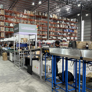 Système <span class=keywords><strong>de</strong></span> tri <span class=keywords><strong>de</strong></span> haute qualité avec convoyeur, trieuse automatique à roues, solutions logistiques pour l'e-commerce et les <span class=keywords><strong>colis</strong></span> express - Product Image 3