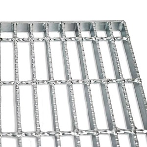 Grille de circulation antidérapante en acier galvanisé à chaud, chemin de passage en acier inoxydable dentelé, <span class=keywords><strong>gouttière</strong></span> de drainage pour application au sol - Prix - Product Image 1