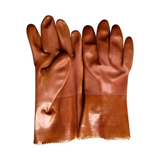 Gants en PVC imperméables largement utilisés <span class=keywords><strong>dans</strong></span> les ateliers industriels, pour le nettoyage industriel, avec paume antidérapante marron et finition sablée, entièrement enduits. - Product Image 1