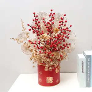 卸売クリスマスの装飾人工の赤いベリーの枝とクリスマスの装飾のための黄金のユーカリの葉