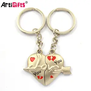 Factory Custom Key Holder Bulk Couple Key Chain Valentine's Day Gift Love Keychain Charm Metal Couple Keychain