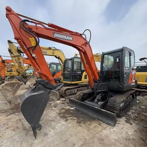 Excavadora Compacta Usada Doosan DX60LC Mini 6T 2024, Probada para Demolición en Interiores, Invernaderos y Construcción Agrícola, con Motor Yanmar y Bomba de Engranajes - Product Image 5