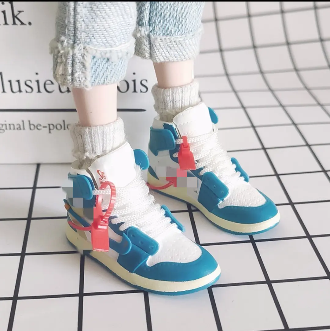 Yüksek kaliteli dollhouse el yapımı minyatür 1/6 bjd bebek spor ayakkabılar mini sneaker 30 cm bebek
