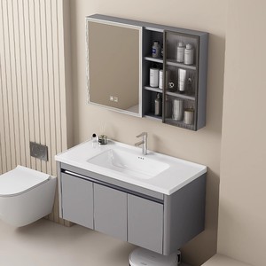 El título describe el producto como un conjunto de una sola pieza, mientras que la lista de atributos lo especifica como un tipo de combinación de dos piezas. - Product Image 1