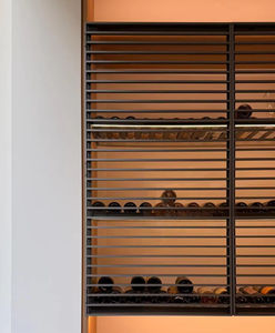 ตู้เก็บไวน์ดีไซน์ทันสมัยพร้อมช่องระบายอากาศสำหรับเก็บไวน์และตกแต่งบ้าน - Product Image 3