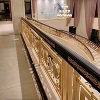 Balustrade d'escalier de villa moderne en alliage d'aluminium sculpté, style italien, avec finition thermolaquée résistante à l'eau