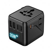 Pengisi Daya Cepat PD 35W Ringkas Adaptor Perjalanan Universal Dunia 3 Port Tipe-C 2 Port USB Tahan Api Jam Tangan Pintar Earphone Ponsel