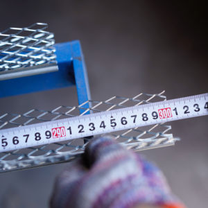 Vente en gros de perles d'angle en maille d'acier galvanisé pour protéger les murs et de perles d'angle en acier inoxydable pour les angles de rendu ratissés - Product Image 4