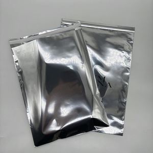 Sobres de Envío de Poliéster Plateados con Logotipo Personalizado, Bolsas de Correo Metálicas Autosellables para Ropa, Bolsas de Mensajería de Aluminio - Product Image 4