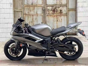 Motocicleta Deportiva Yamaha R6 600cc Usada, a Gasolina, Fabricada en China, Diseño de Alto Rendimiento para Carreras de Alta Velocidad - Product Image 4