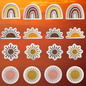 Patch brodé thermocollant soleil pour vêtements et chapeaux - Product Image 2