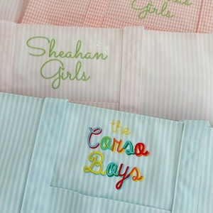 Bolsa de Mano Personalizada Bordada con Monograma Floral a Rayas de Gingham, Bolsa de Hombro Informal de Lona Grande con Bolsillo Frontal - Product Image 6