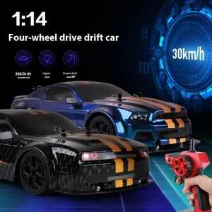 Voiture de course RC 4x4 haute vitesse avec moteur brushless, éclairage LED, télécommande 2.4G, drift rapide, facile pour les enfants - Product Image 3