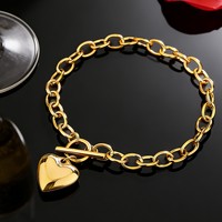 Bracelet en acier inoxydable en forme de cœur, best-seller, mode rétro pour femmes, polyvalent, bracelet en acier titane plaqué or 18 carats avec fermoir OT