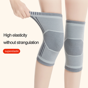 Manica a Compressione Spessa Antiscivolo per Gomito con Chiusura a Fibbia, in Spandex e Nylon, Traspirante e Leggera per Protezione Sportiva e Sollievo dal Dolore - Product Image 4