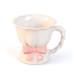 Mug en céramique rouge mignon avec nœud, 300-400 ml, tasse à thé festonnée avec poignée pour le bureau, le café et le thé de l'après-midi - Product Image 1