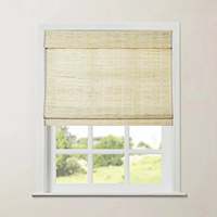 Stores romains tissés en paille naturelle résistants aux UV pour véranda ensoleillée et porte vitrée de patio