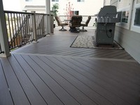 Latte étanche en relief 3D solide brossée contemporaine d'extérieur pour balcon de clôture et décoration de jardin
